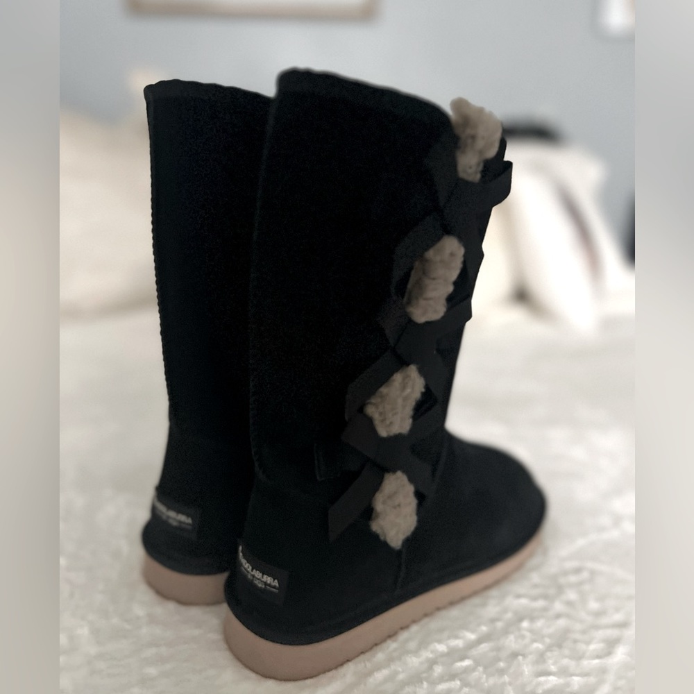 Koolaburra Brand Women’s size 9 wool lined boots. Black, brown, bows. Super cute